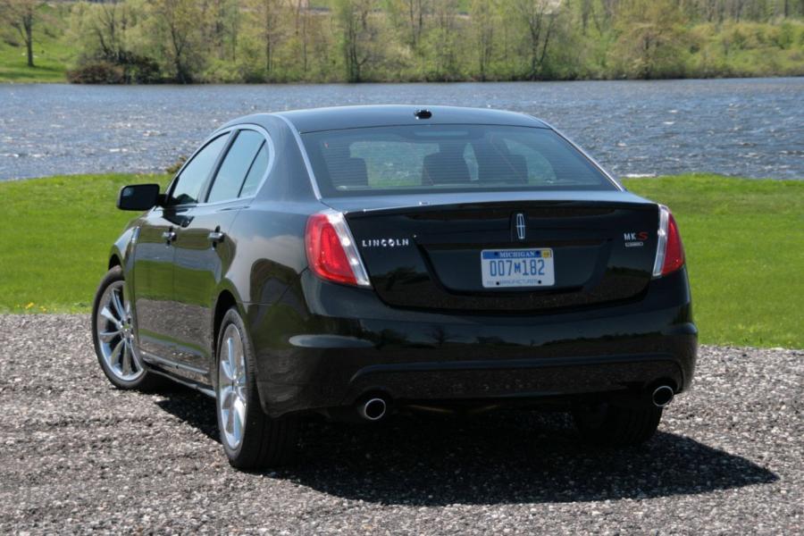  Lincoln MKS EcoBoost 2010 года  (фото 7 из 17)